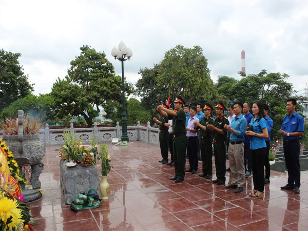 Công ty CP Xi măng Cẩm Phả với các hoạt động tháng tri ân và ngày thương binh liệt sỹ (27/07)